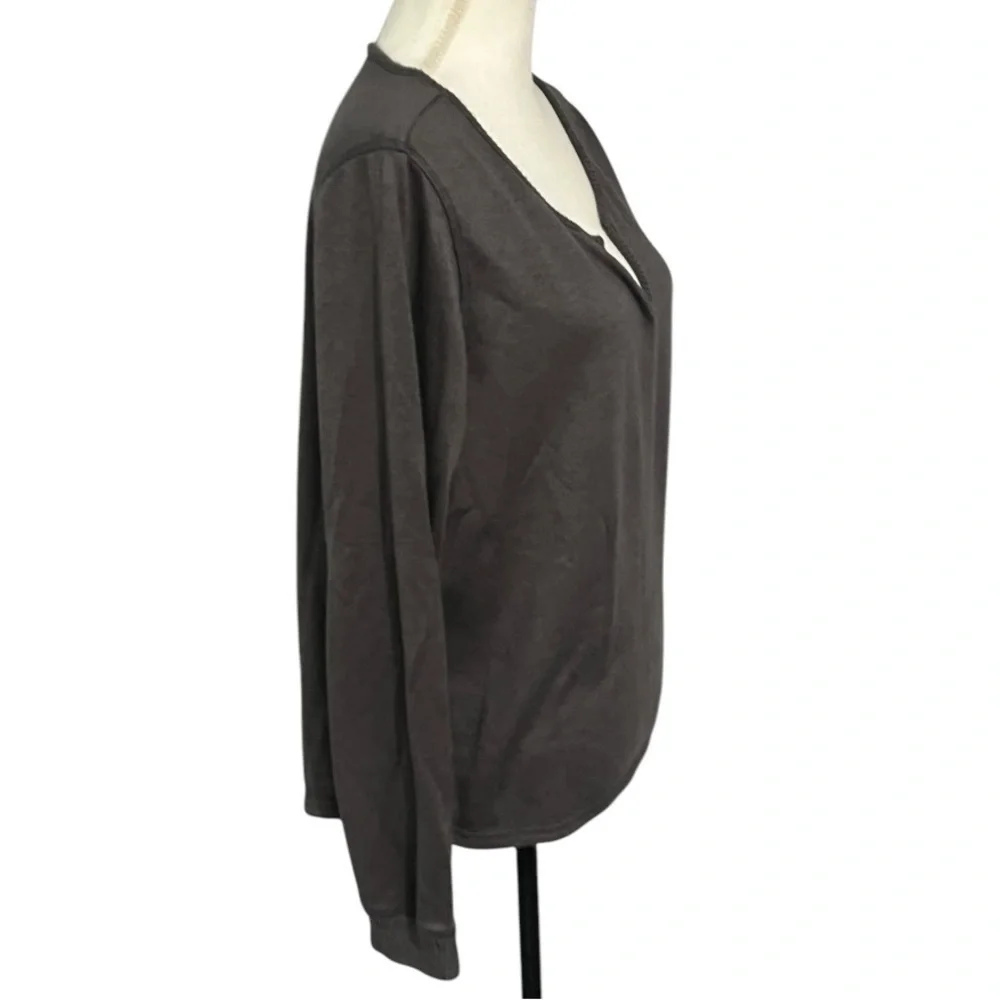 Splendid size XL grey sweater with beautiful neckline EUC
